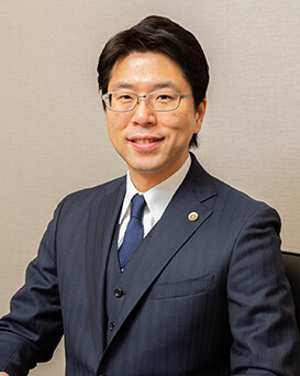 代表弁護士 菅原 仁人